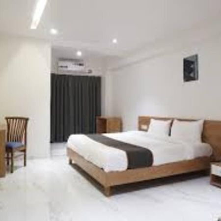 L P Regency, Pune Dış mekan fotoğraf