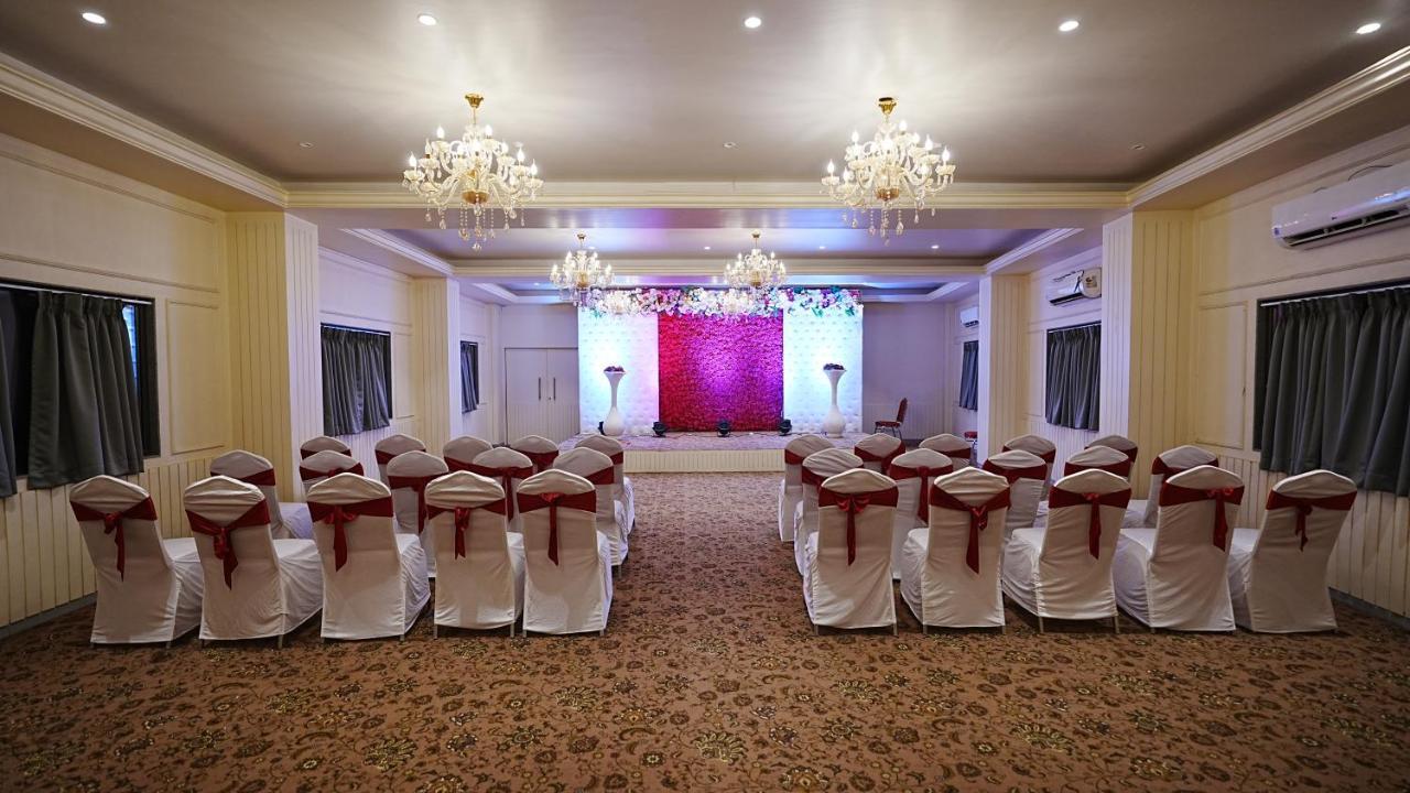 L P Regency, Pune Dış mekan fotoğraf