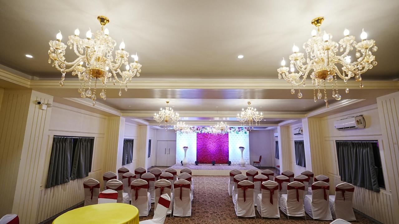 L P Regency, Pune Dış mekan fotoğraf