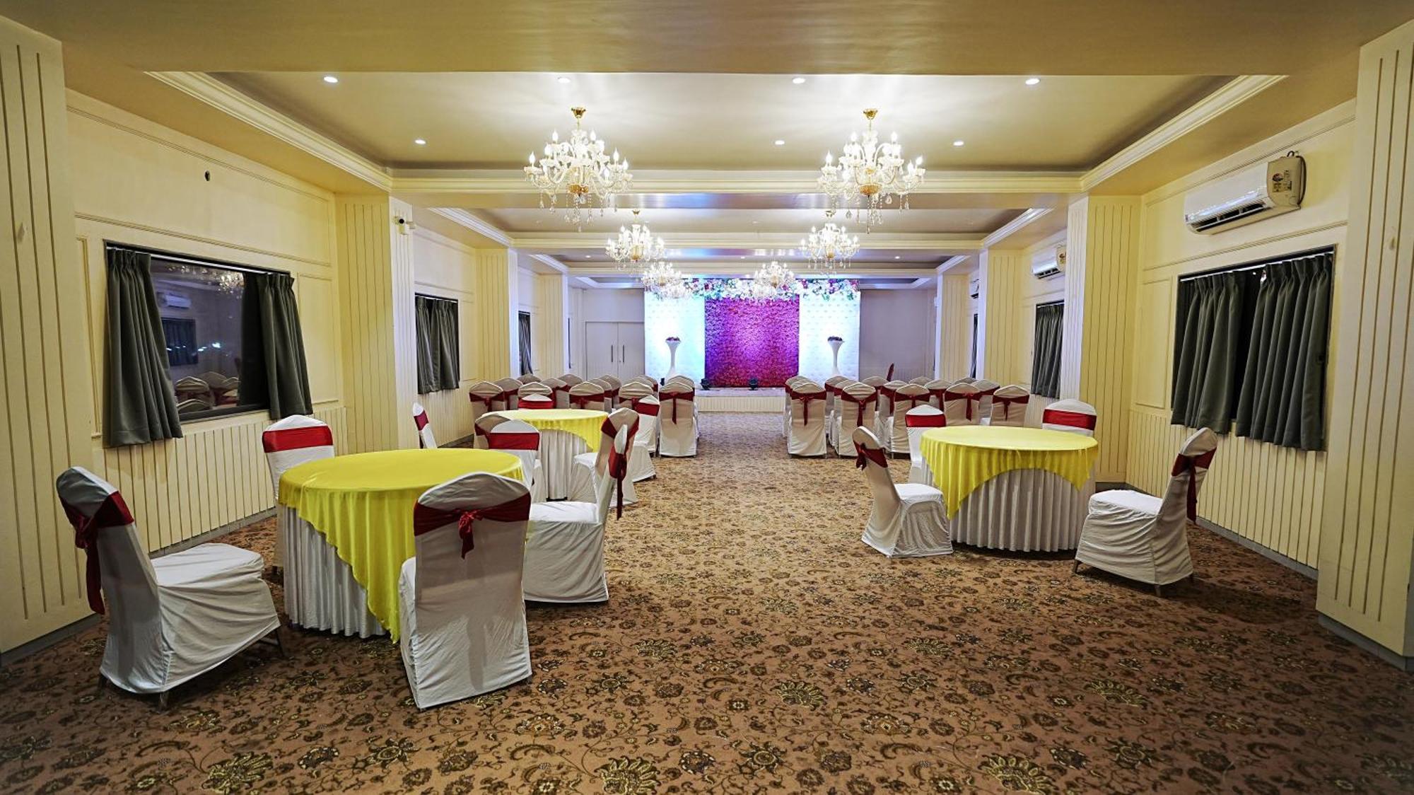 L P Regency, Pune Dış mekan fotoğraf